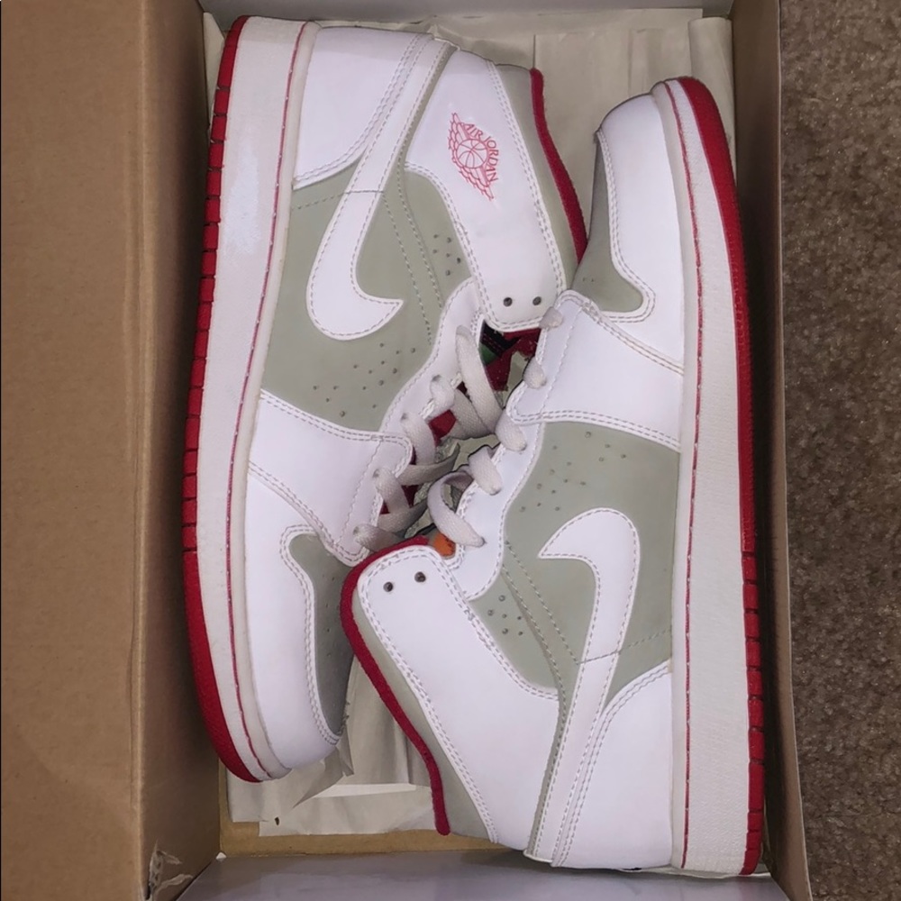 Air Jordan 1 Hare